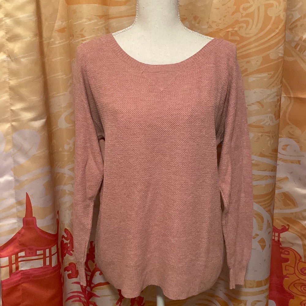AMERICAN EAGLE OUTFITTERS PINK SWEATER SIZE MED